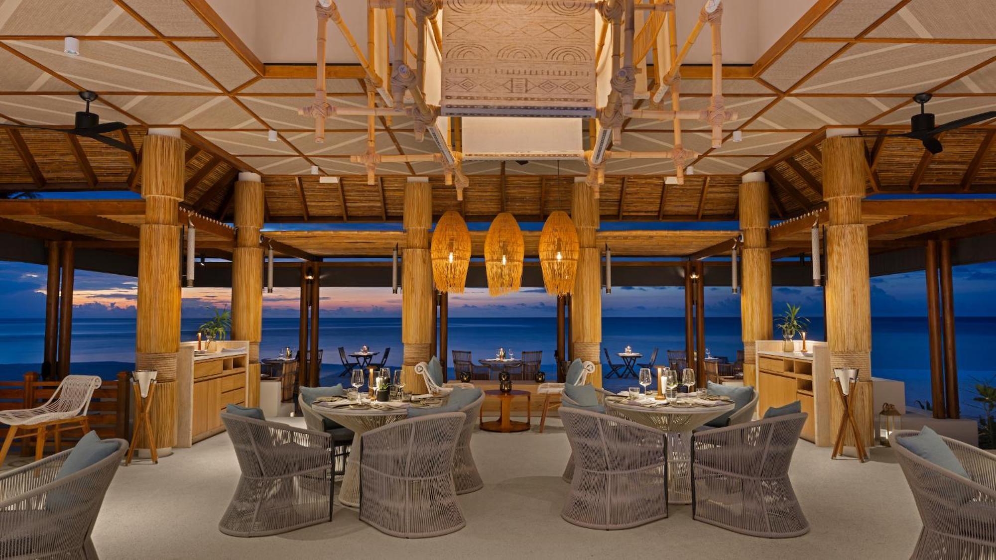 Avani Plus Fares Maldives Resort - 50 Percent Off On Seaplane Transfer For Minimum Stay Of 3 Nights And More For Stays Until 31 October 2025 Kendhoo Exterior foto